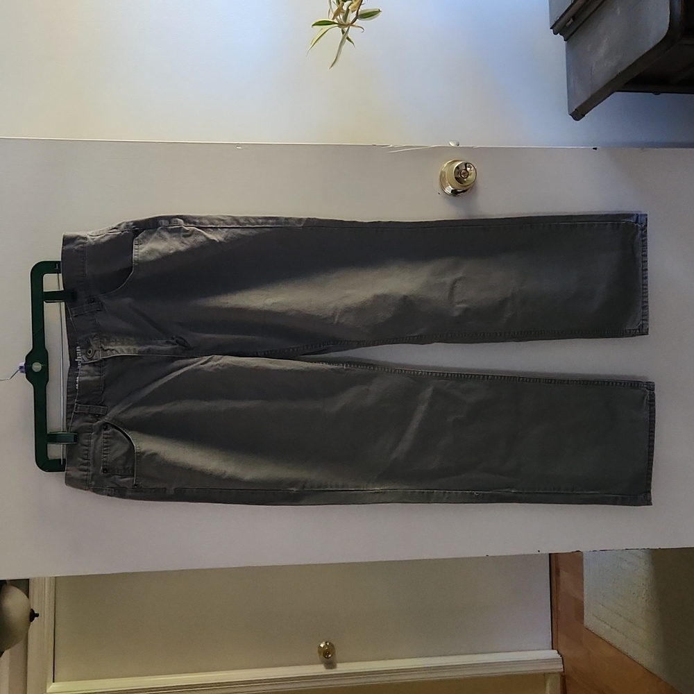 Urban pipeline 36/32 straight leg gray jeans